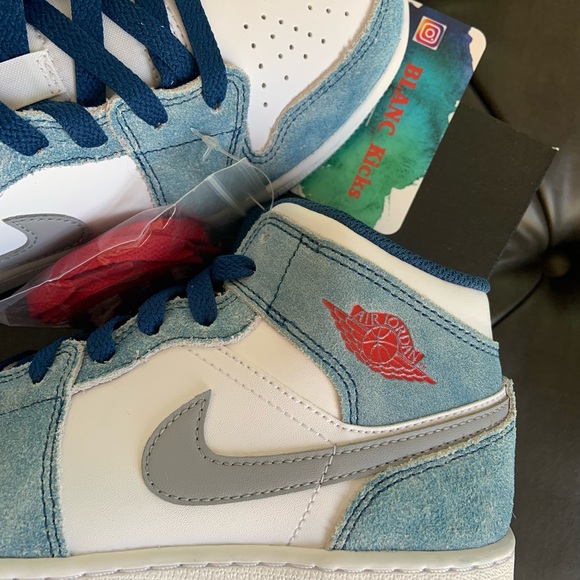 Jordan 1 Mid SE — FRENCH BLUE LIGHT STEEL (GS) - Picture 2 of 12